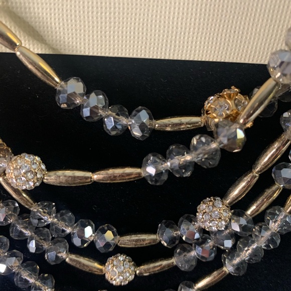 Sophia and Kate Necklace and Earring Set. - Picture 2 of 6